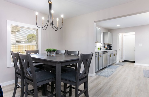 Roseland House | Cozy 2BR Home Near ND - Perfect for Game Day Stays