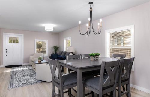 Roseland House | Cozy 2BR Home Near ND - Perfect for Game Day Stays
