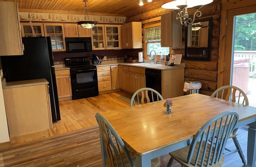 Gnaw Bone Cabin | Cozy 3-bedroom Family Cabin in Nashville, IN with Pool, Hot tub, & Arcade Games!