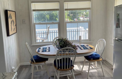 Osceola Cottage | Cozy 3-bedroom river front cottage. 22 minutes from Notre Dame stadium.