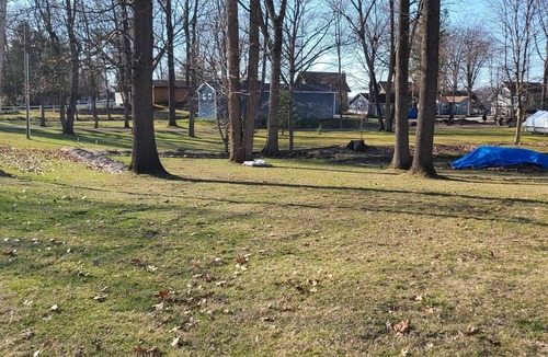 Sister Lakes Cottage | Cozy 4-season Cottage in Dowagiac, MI - 25 miles from Notre Dame & St. Joseph’s