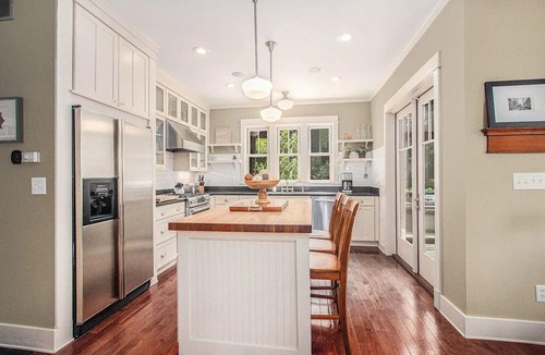 South Haven Cabin | Cozy Cabin for a Peaceful Getaway on Private 20-acres of Woods with Pond