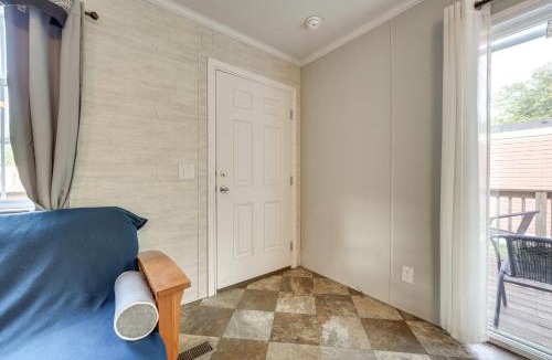 Cassopolis House | Cozy Cassopolis Cabin, Near Parks & Golfing!