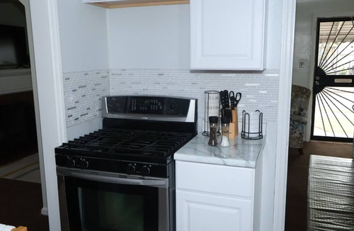 Detroit House | Cozy Cove, Great location for all events in Downtown Detroit