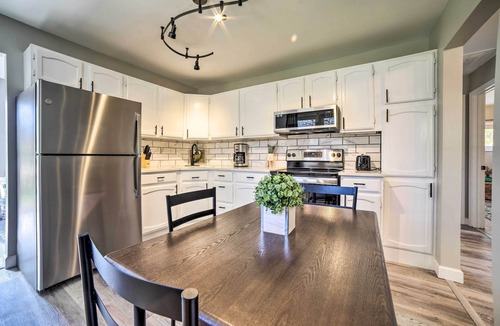 Hobart House | Cozy Hobart Retreat < 9 Mi to Lake Michigan!