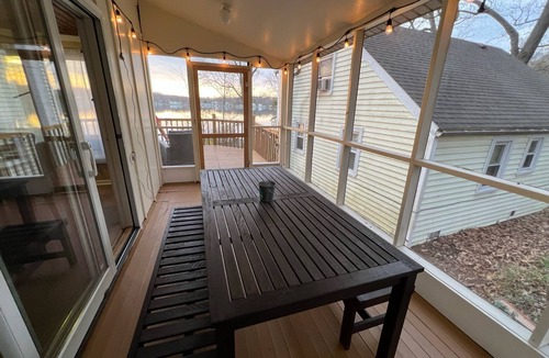 Three Rivers House | Cozy House on the Lake