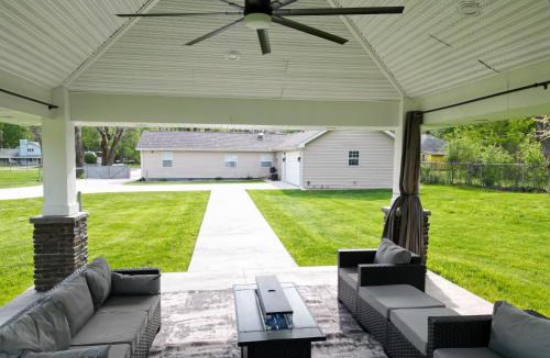 Mishawaka House | Cozy retreat that doesn't allow parties or get togethers