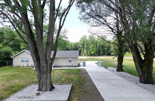 Mishawaka House | Cozy retreat that doesn't allow parties or get togethers