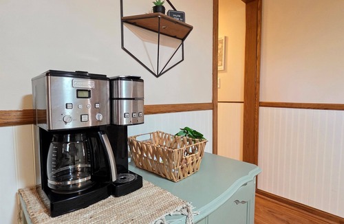 Kent County House | Cozy Sparta Getaway Near Indian Lakes, New Hot Tub!