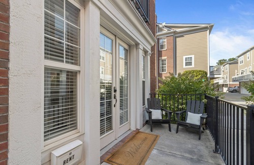 Carmel House | Cozy studio in Carmel's Art District!