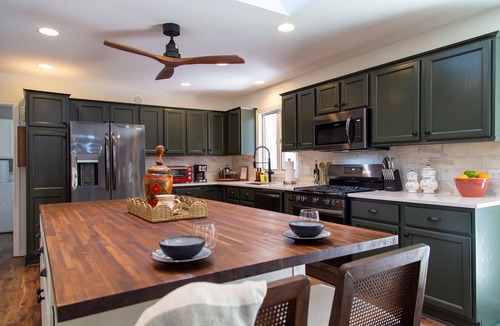 South Haven House | Creekside Cabin Walking Distance to Lake Michigan