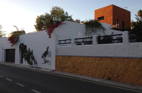 Torre de Benagalbon Apartment | CUBO DE MADERA individual con Jardín y Porche
