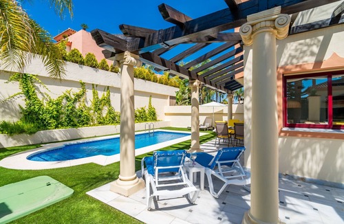 Coin Villa | Cubo's Casa Ilios Los Nebrales/Piscina privada/aire acondicionado/wifi gratis