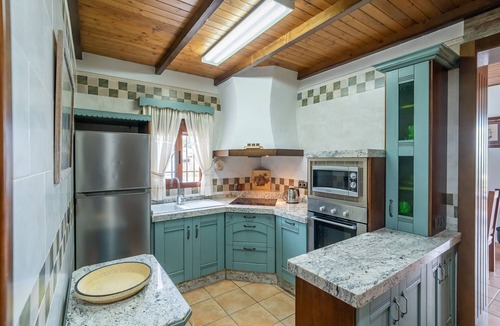 Coin Cottage | Cubo's La Carreta Rural House/Private pool/BBQ/Terrace/Free Wi-Fi