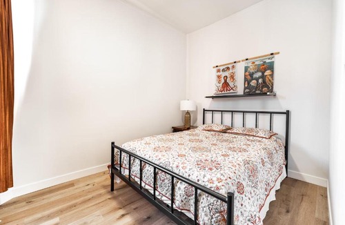 Fountain Square House | Cutest Fountain Square home! Steps to best of Indy!
