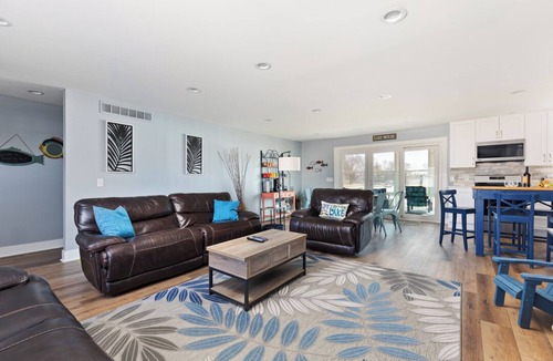 Cassopolis House | Diamond View Bay Getaway | Dock | Beach Toys