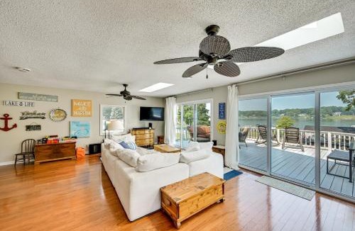 Union House | Dock & Kayaks: Lake-View Home, 29 Mi to Notre Dame