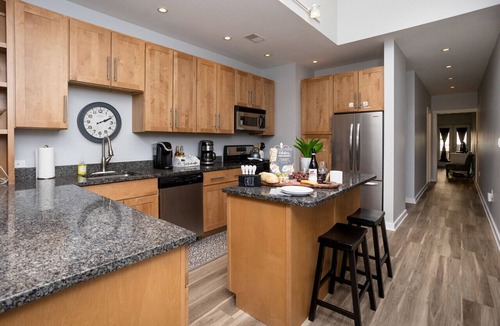 Shorewood-Tower Hills-Harbert Apartment | Dog-Friendly Loft, Cozy Fireplace: Perfect Retreat