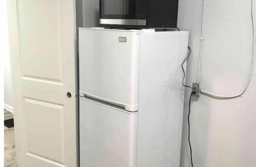 Babe Denny Apartment | Downtown Apartment on first floor. PRIVATE.