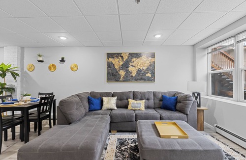 Grand Rapids Apartment | Downtown GR Apt/2BR/Free Parking