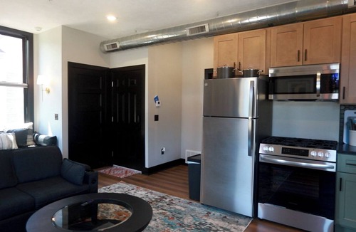 Nelson Apartment | Downtown Modern Queen Apartment at The Victorian: Close to it All