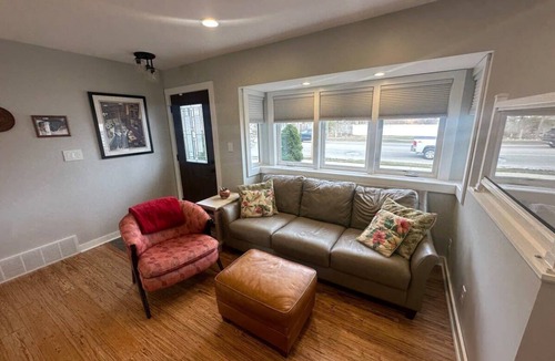 Rockford Apartment | Downtown Rockford Duplex
