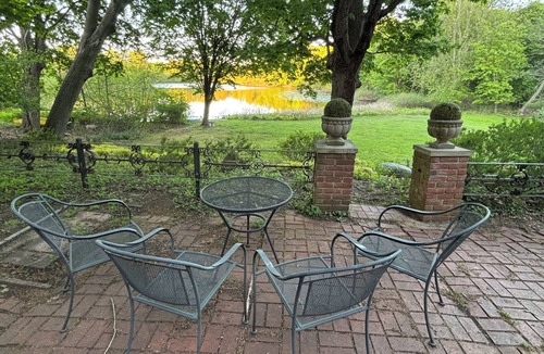 Holland Cottage | Dune Cottage on lake between Saugatuck & Holland!