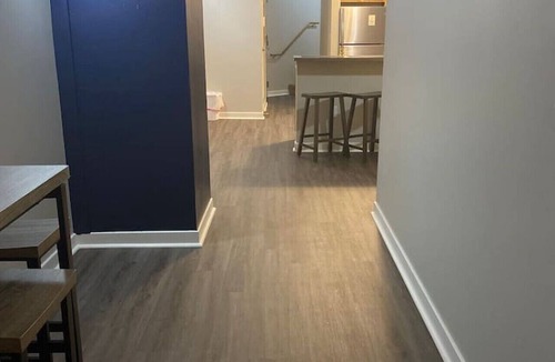 Wholesale District Apartment | EXECUTIVE STAY+KING BED+WIFI+W/D+PETS