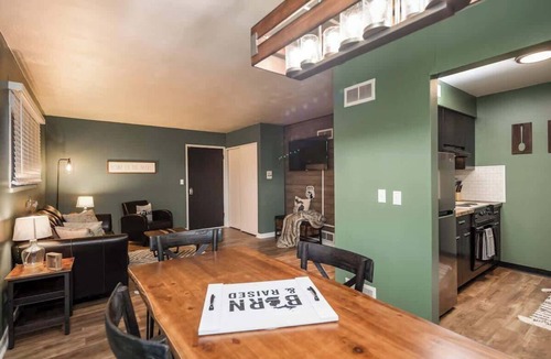Lansing Apartment | Fairlane #8 | The Den