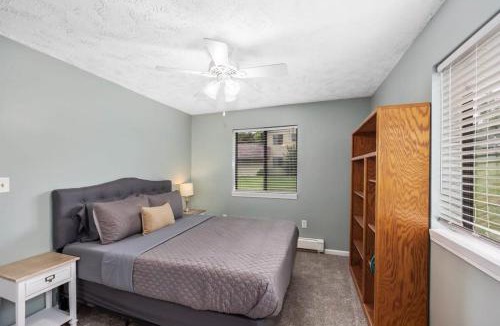 Rockford House | Family-friendly cottages by Lake Bella Vista