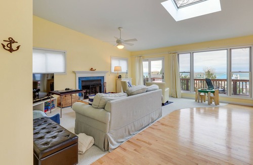 Shelby Cottage | Family Friendly Mears Cottage - Walk to the Beach!