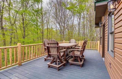 New Lisbon House | Family-Friendly Milton Home on 14 Acres w/Hot Tub