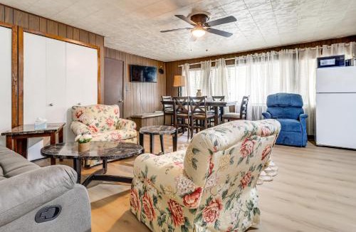 Farmington Hills House | Family-Friendly Home w/Yard in Farmington Hills!