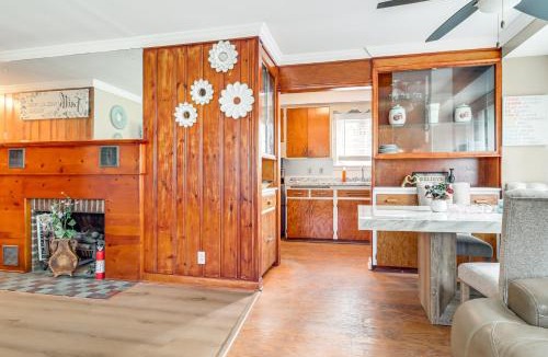 Farmington Hills House | Family-Friendly Home w/Yard in Farmington Hills!