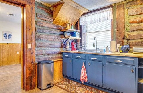 Monticello House | Family Home in Monticello! Water-View Retreat