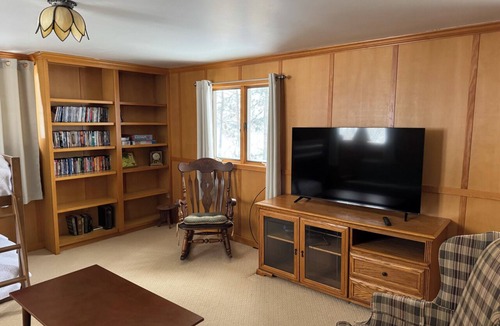 Fennville House | Fenn Valley Guest House
