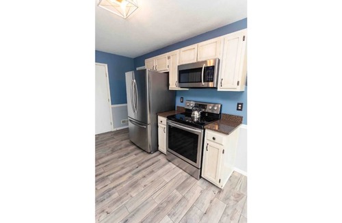 Independence House | Flagstone Oasis, Modern 4BR , W/Game Room
