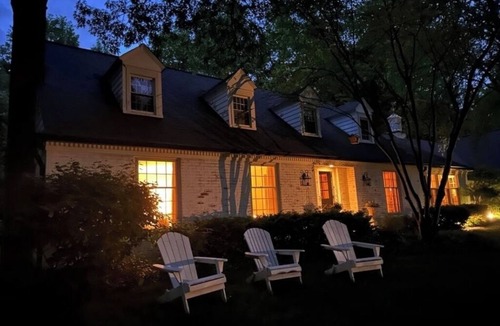 Indianapolis Apartment | Fox Knoll 1-Studio-Sleeps 2-Beautiful Setting! Indy 500! Grand Park, Concerts!