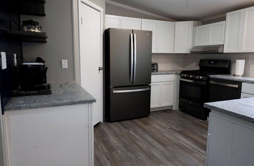 Sheridan House | Grand Park 2 miles away from Country Setting 4 Bedroom home on Monon Trail .