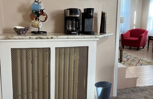 Grand Haven House | Great for Families! Easy Walk to Downtown & Chinook Pier