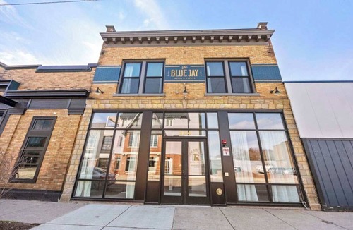 Grand Rapids Apartment | Group-Perfect - 3 Private Suites Downtown