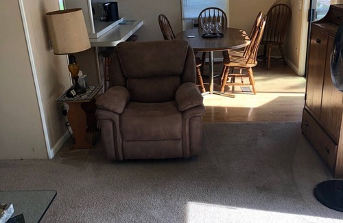 Shelbyville House | Gun Lake Cottage . Pet friendly and close to state park,restaraunts and casino.
