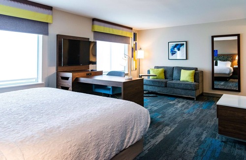 Paris Hotel | Hampton Inn Paris