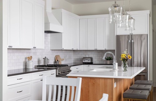 Saint Joseph House | Harborside | Golf | Pool | Marina Views