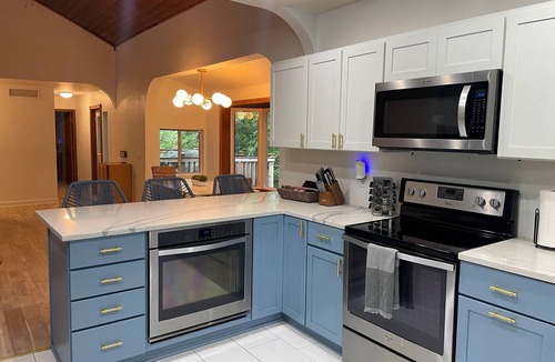 Coloma House | Harborwood Hideaway · Sleeps 16 ·Near St. Joe & South Haven