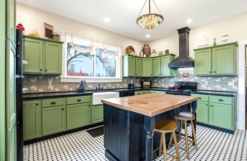 Prospect Other | Harris House - Rustic Farmhouse on 200 Acres