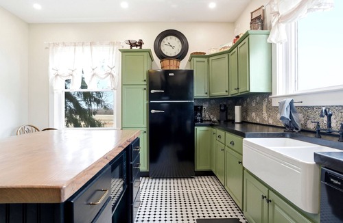 Prospect Other | Harris House - Rustic Farmhouse on 200 Acres