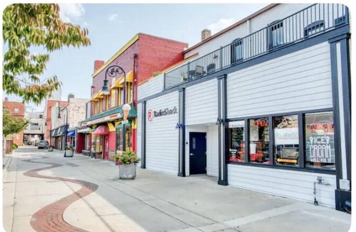 Owosso Apartment | Historic Downtown Owosso Loft