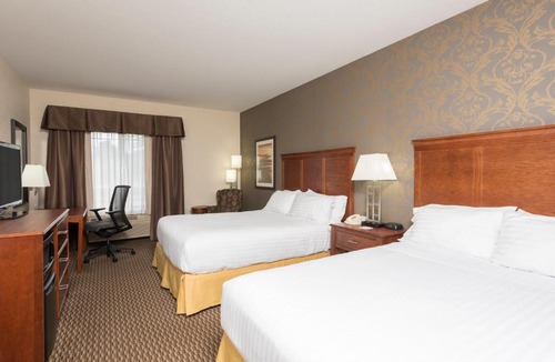 Holland Hotel | Holiday Inn Express Holland by IHG