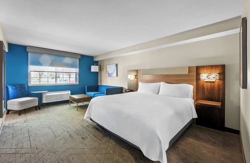 Wabash Hotel | Holiday Inn Express Hotel & Suites Wabash by IHG